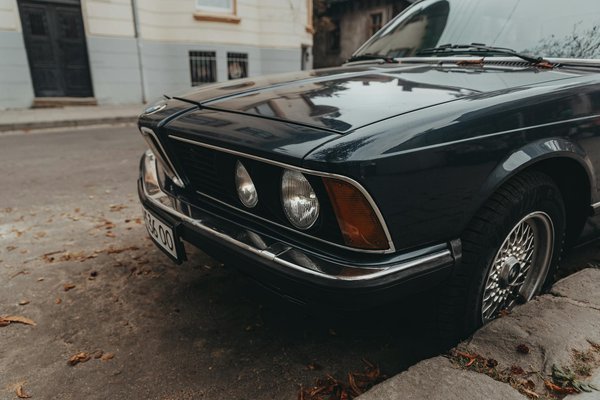 How can you incorporate vintage elements into your UK home design?